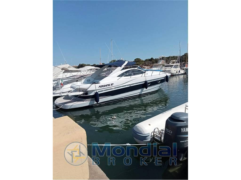 Pershing 37