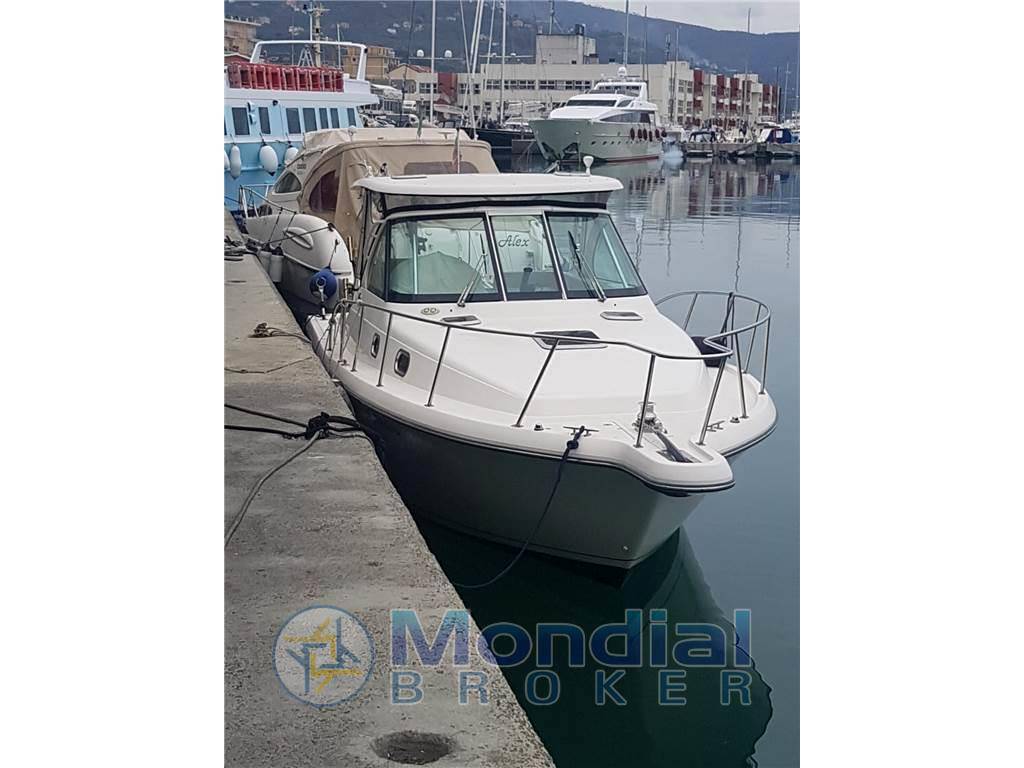 Pursuit 3100 offshore