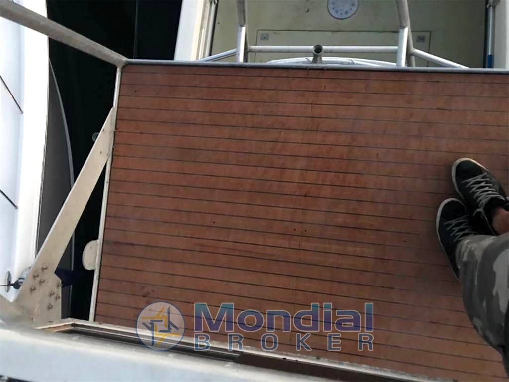 Robalo 26 cavin walkaround