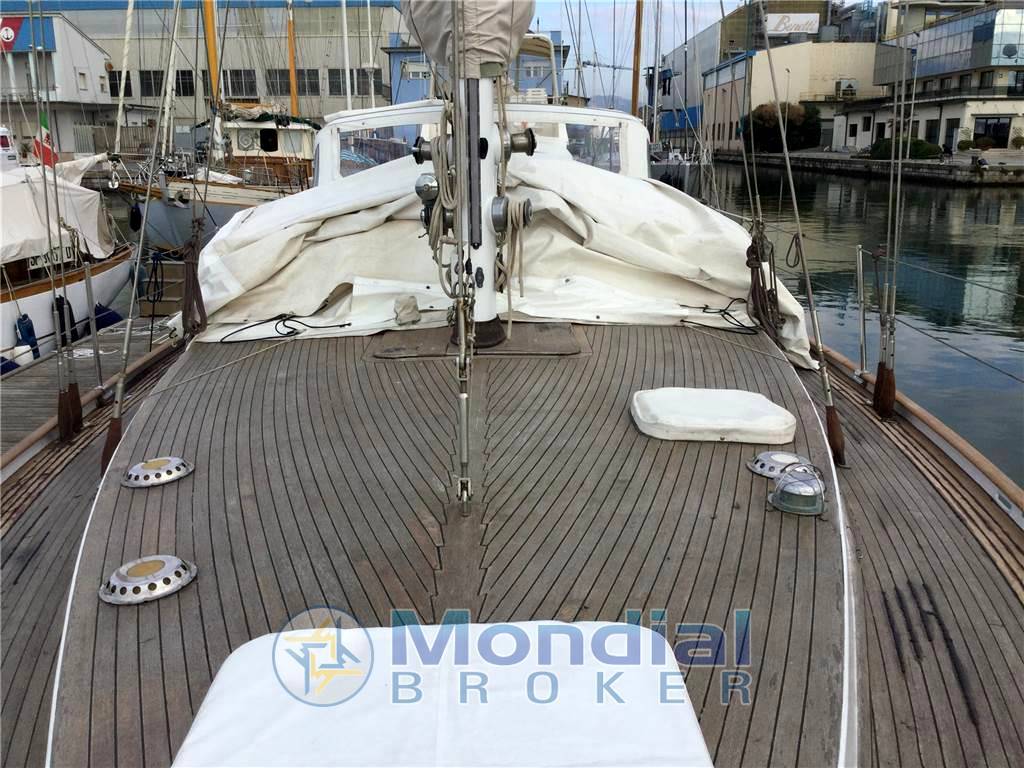 Benetti sailing division Motoveliero