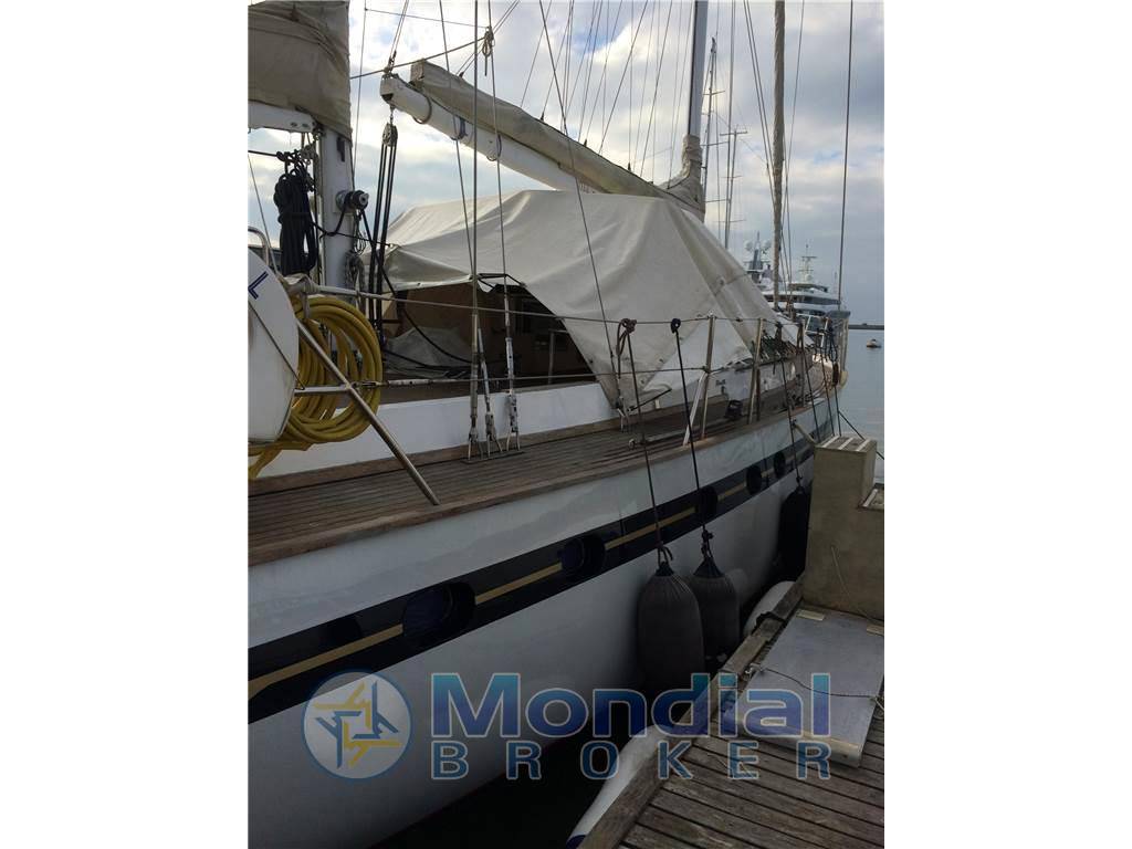 Benetti sail division Motoveliero