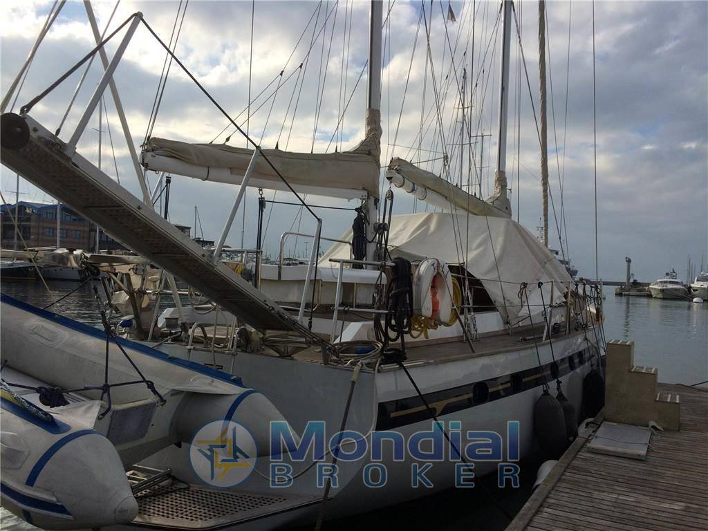 Benetti sail division Motoveliero