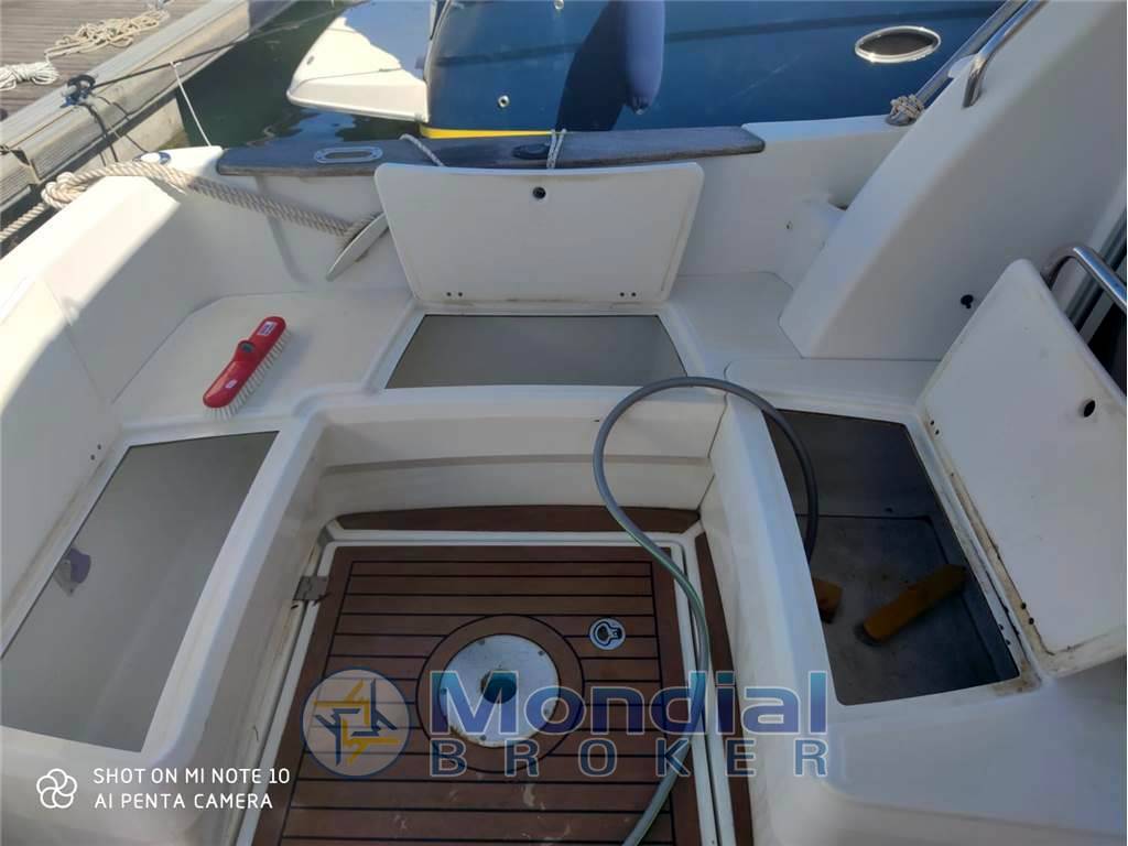 Beneteau 8 s