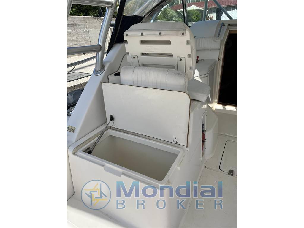 Boston whaler 34 defiance