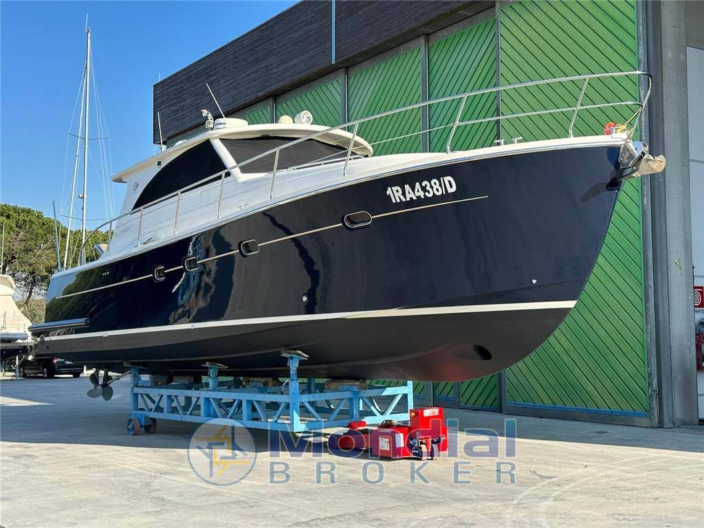 Cantieri estensi 460 goldstar