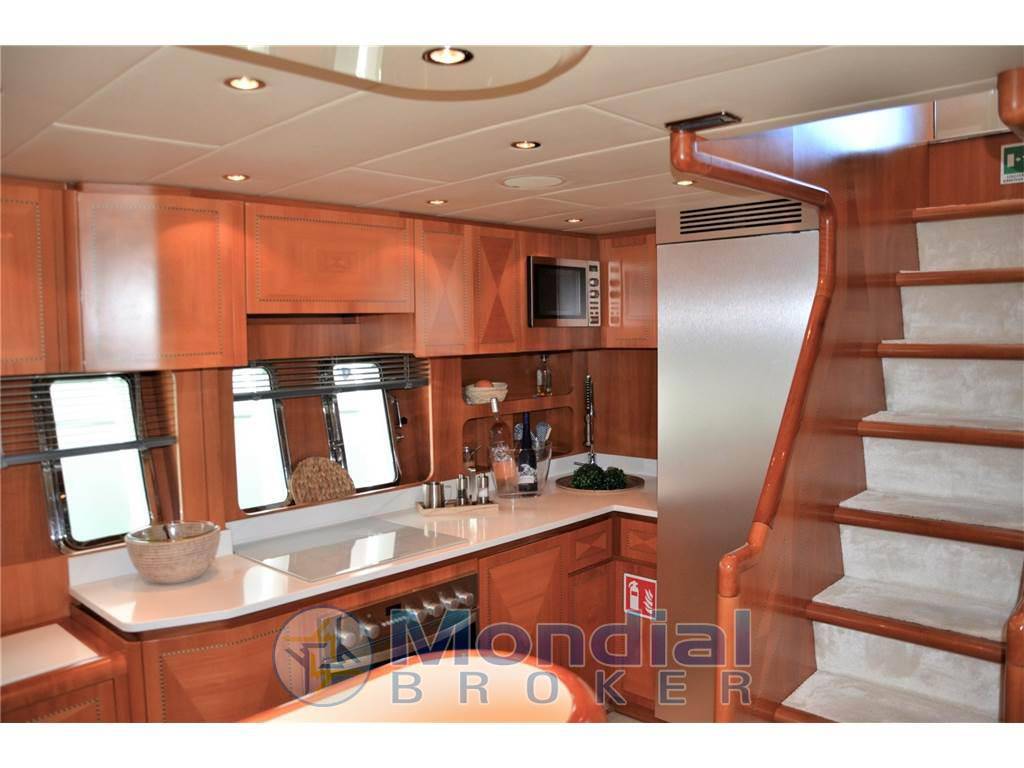 Overmarine Mangusta 72 open