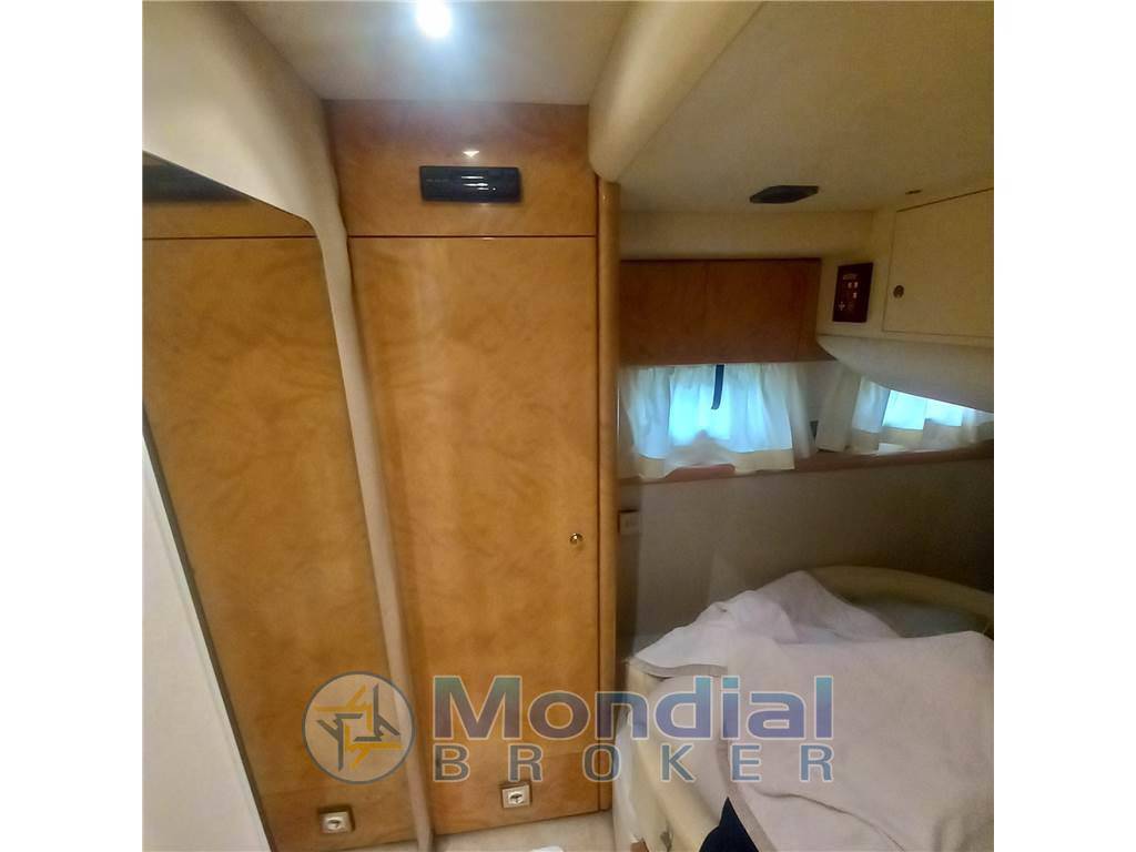 Princess yachts 440 fly