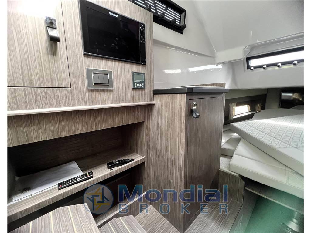 Ranieri cantiere Cayman 45