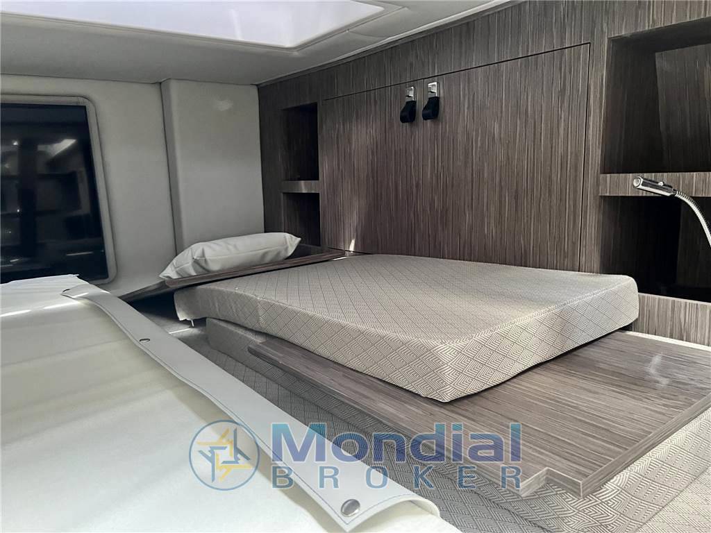 Ranieri cantiere Cayman 45