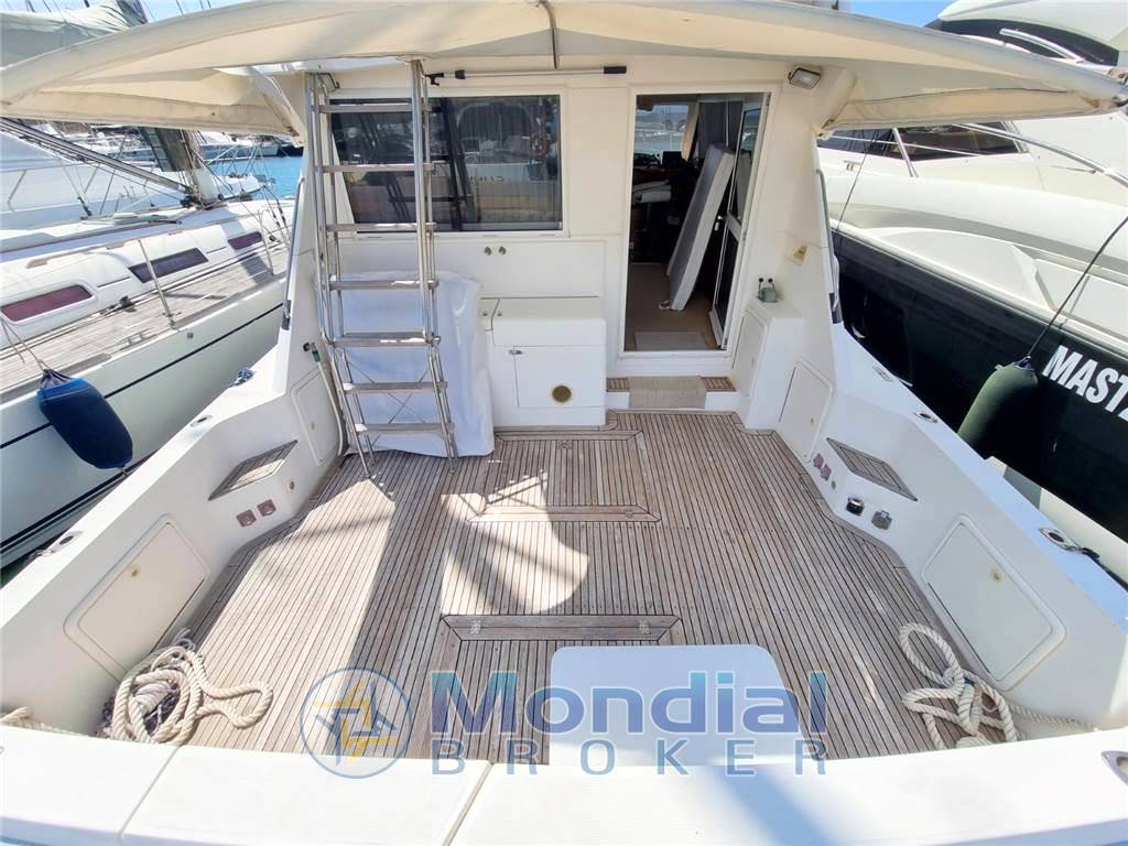 Riviera marine 43 flybridge