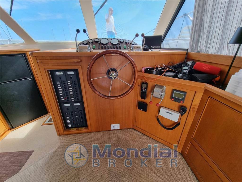 Riviera marine 43 flybridge