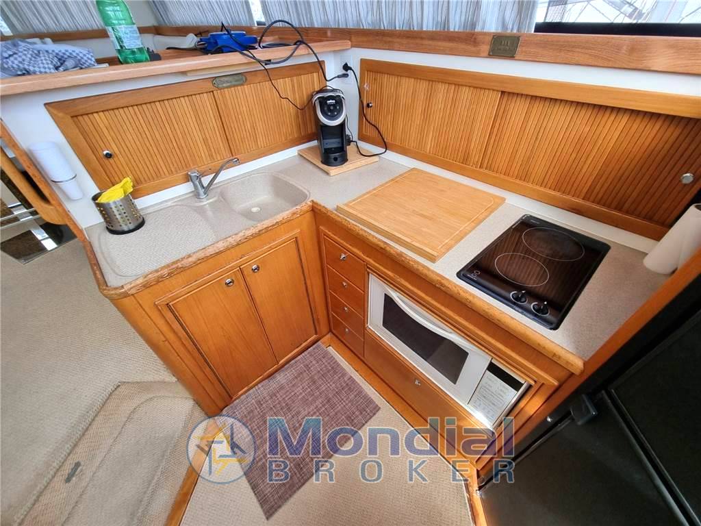 Riviera marine 43 flybridge