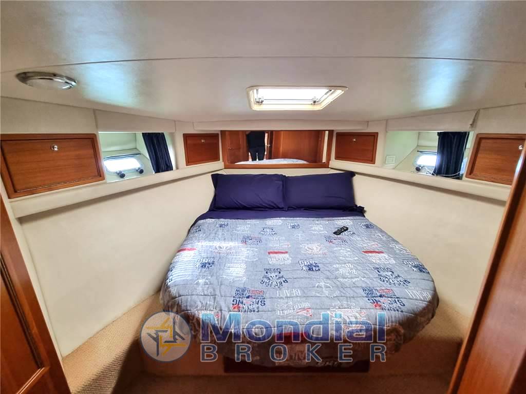 Riviera marine 43 flybridge
