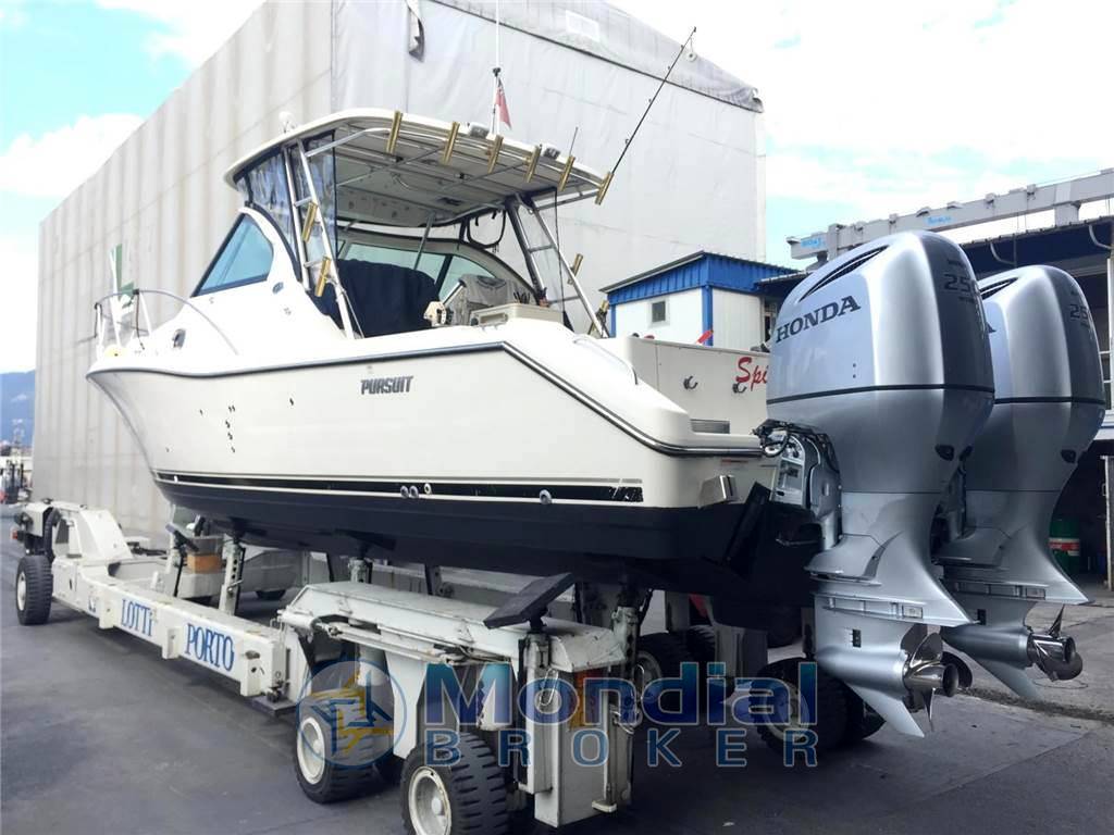 Pursuit 3370 offhore