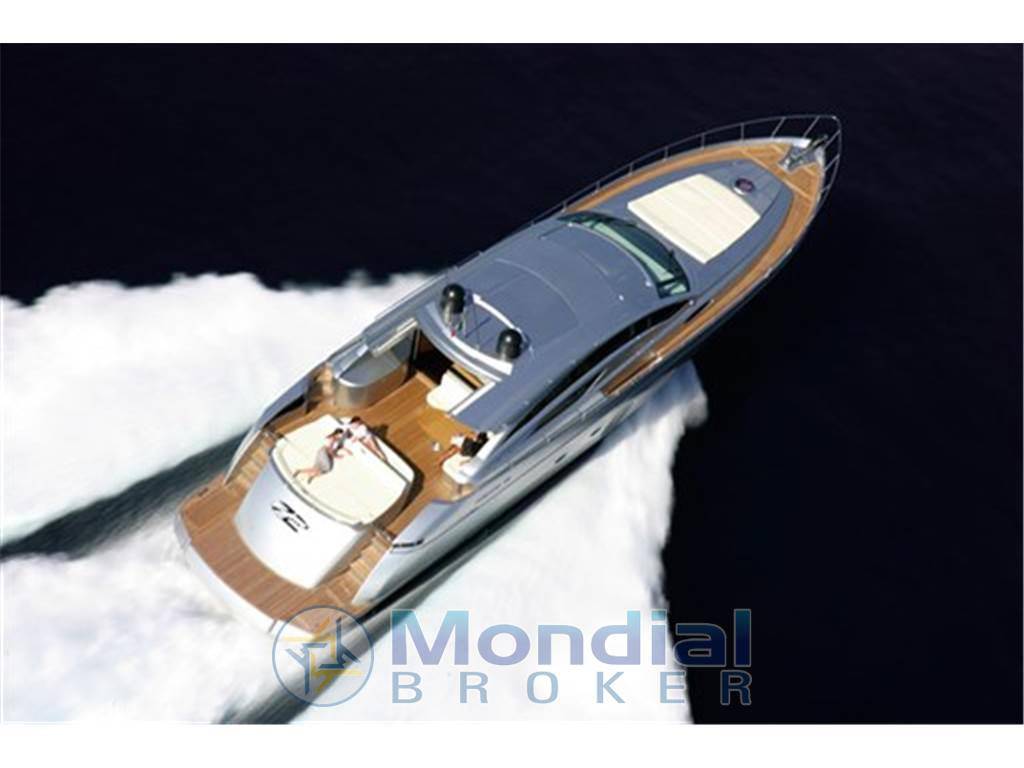 Pershing 72'