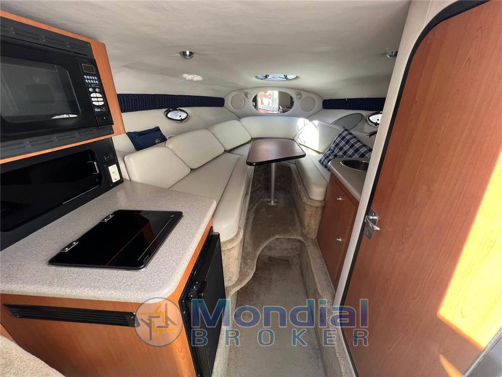 Crownline 315 scr