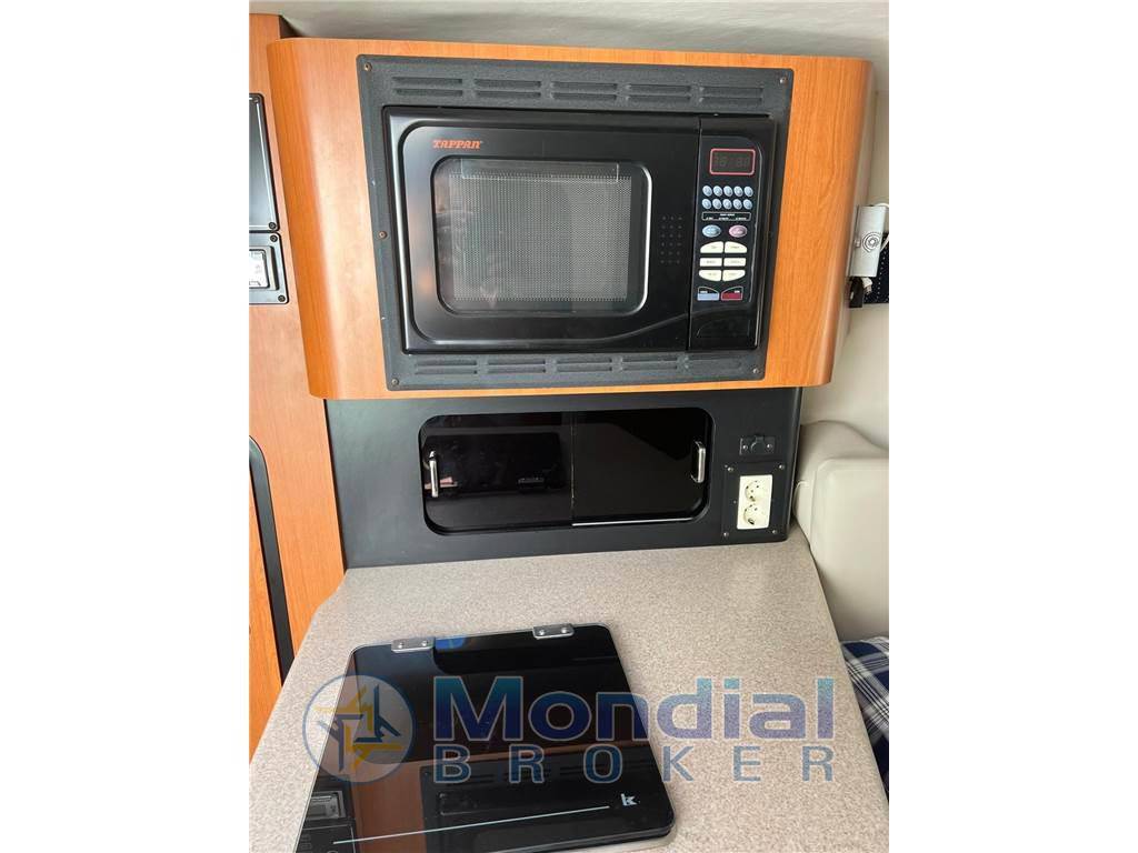 Crownline 315 scr