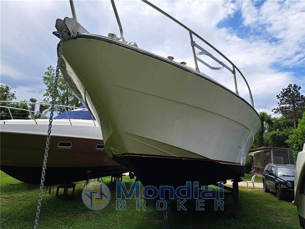 Azimut Az 43 offshore