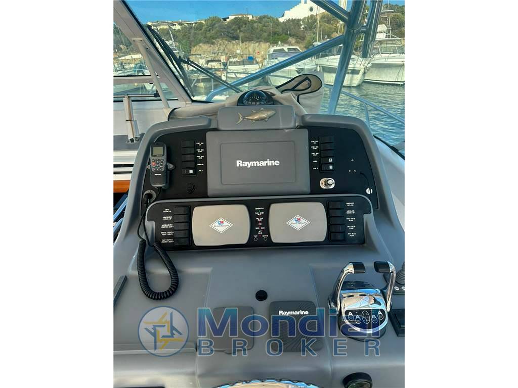 Bertram yacht 360 moppie