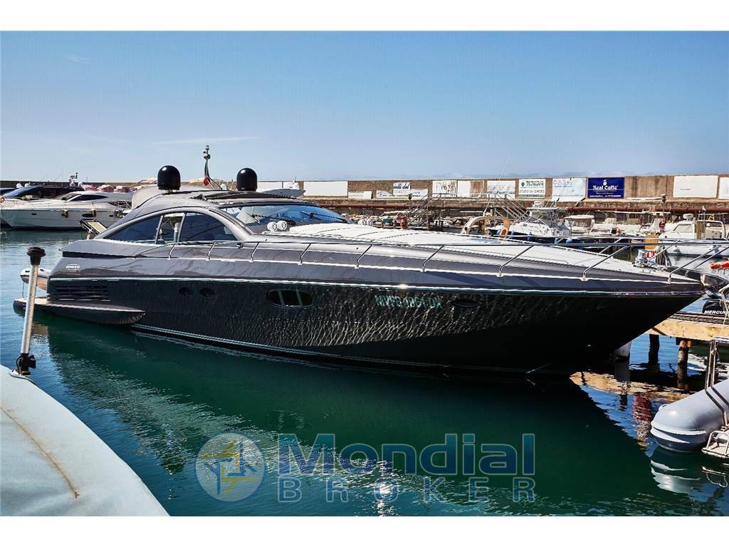 Pershing 54'