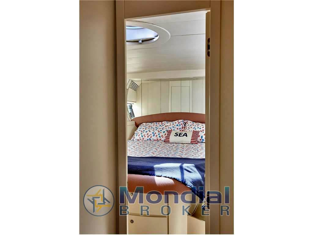 Pershing 54'