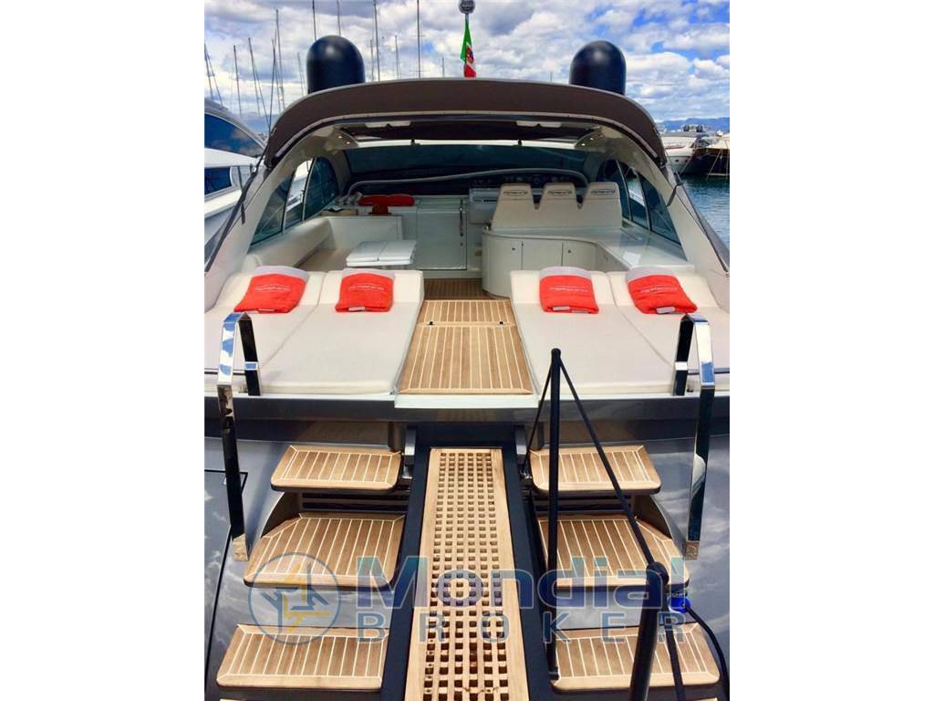 Pershing 54'