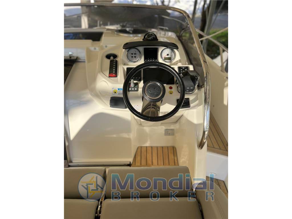 Cranchi Endurance 30