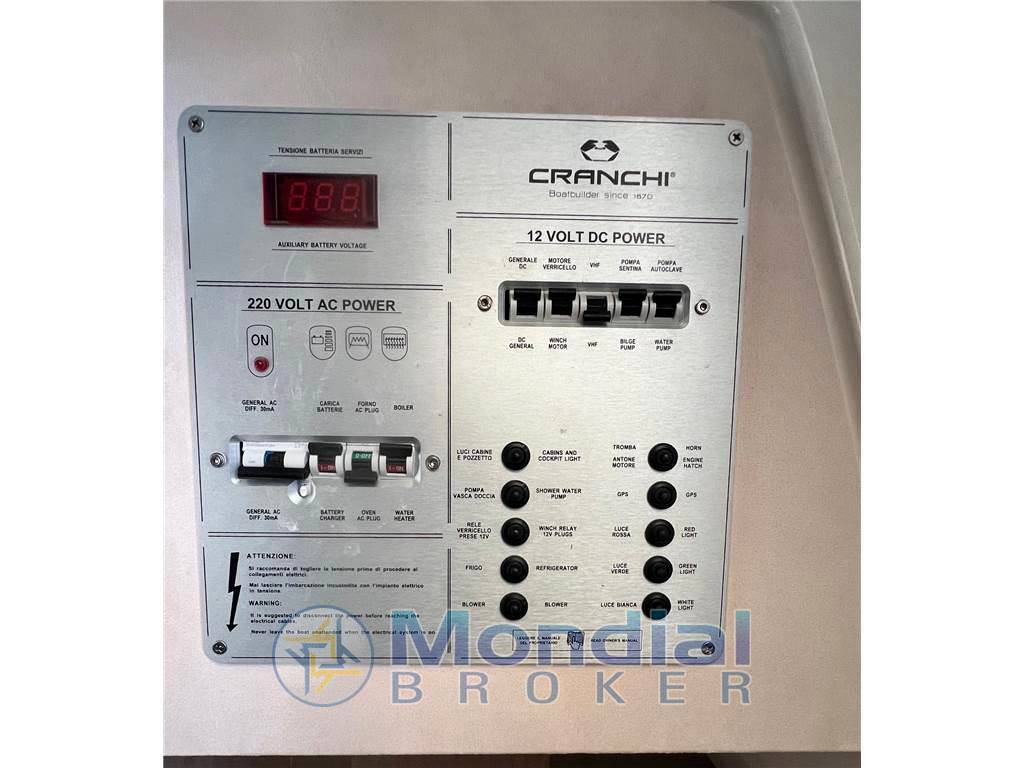 Cranchi Endurance 30