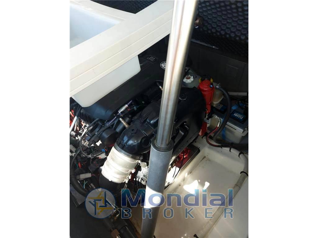 Cranchi Endurance 30