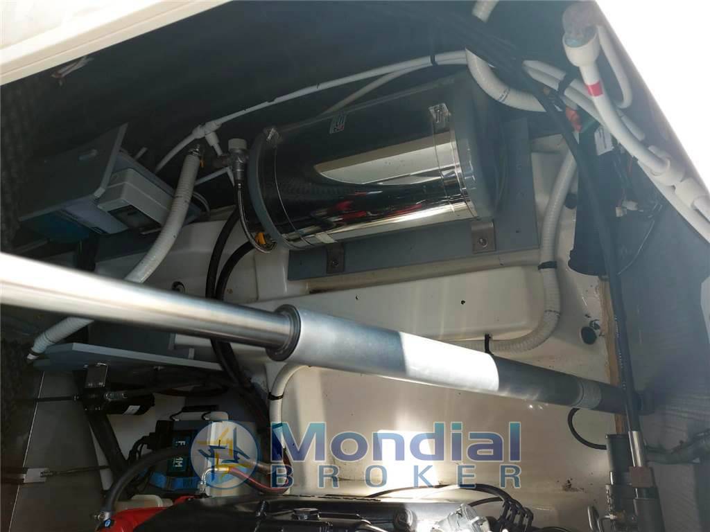 Cranchi Endurance 30
