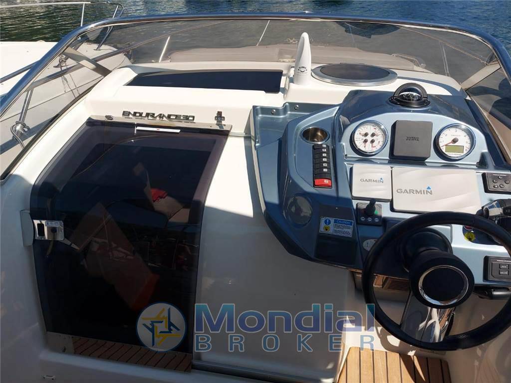 Cranchi Endurance 30