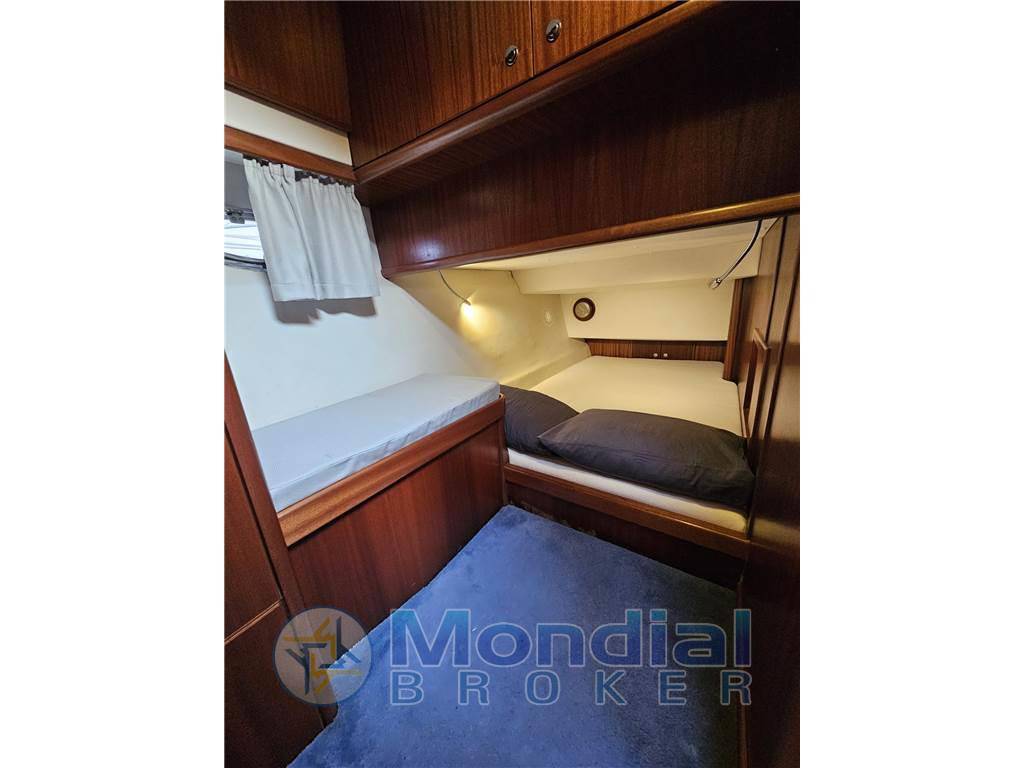 Galeon 380 fly