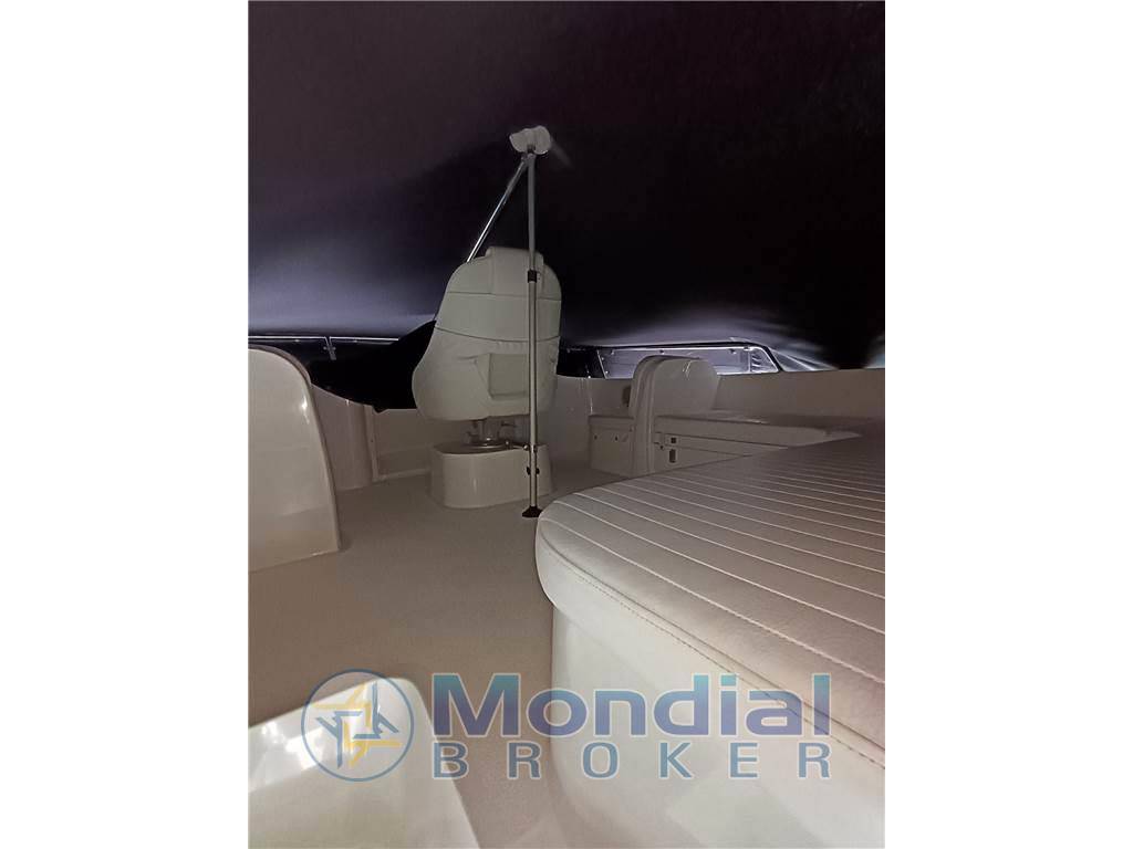 Galeon 380 fly
