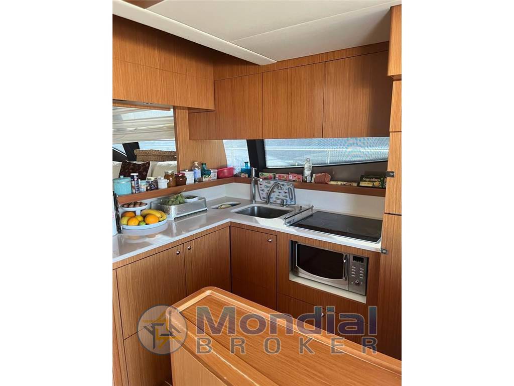 Ferretti yachts Ferretti 592