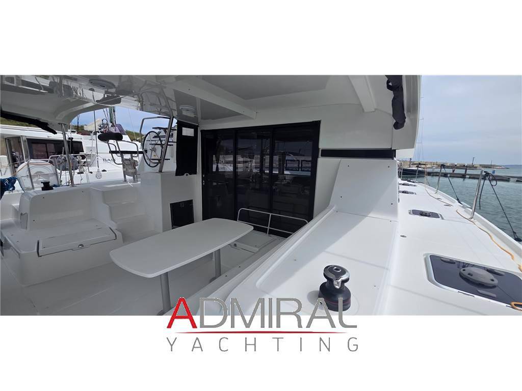Lagoon 42