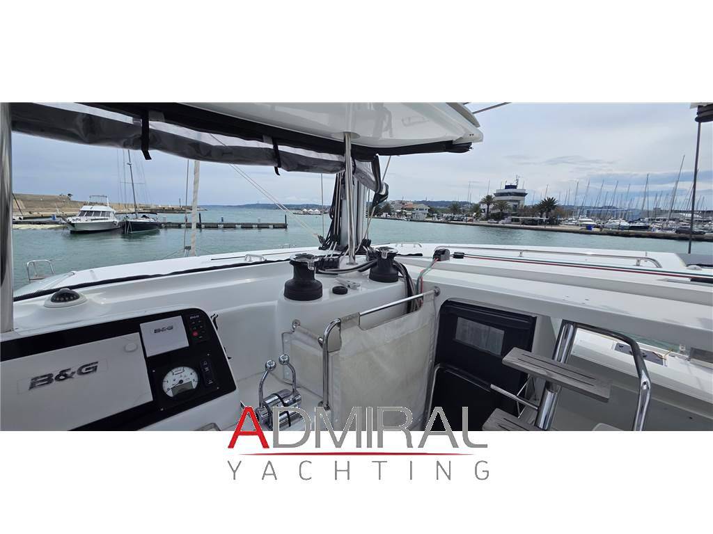 Lagoon 42