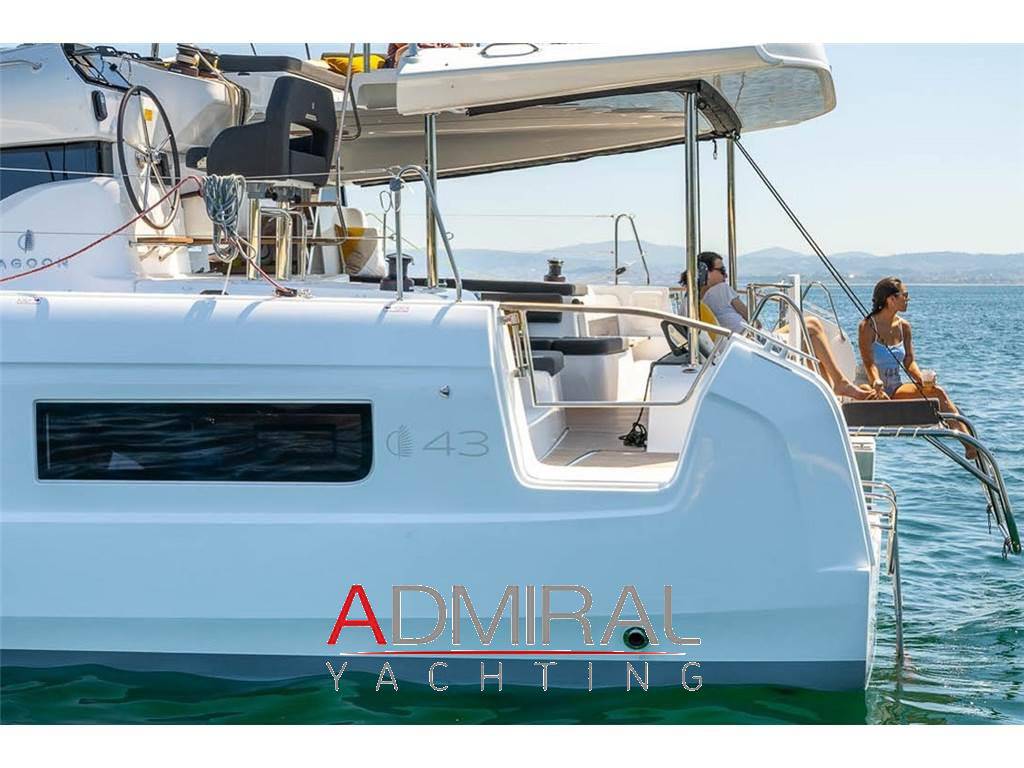 Lagoon 43