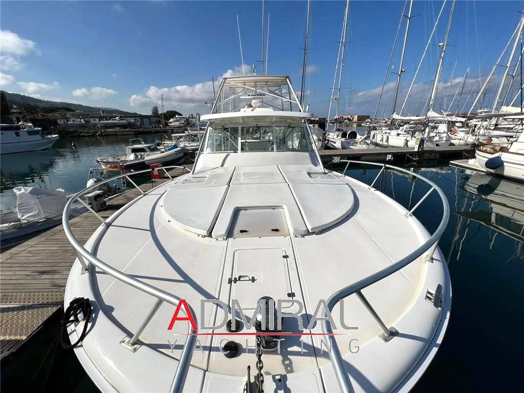 Luhrs 40 open