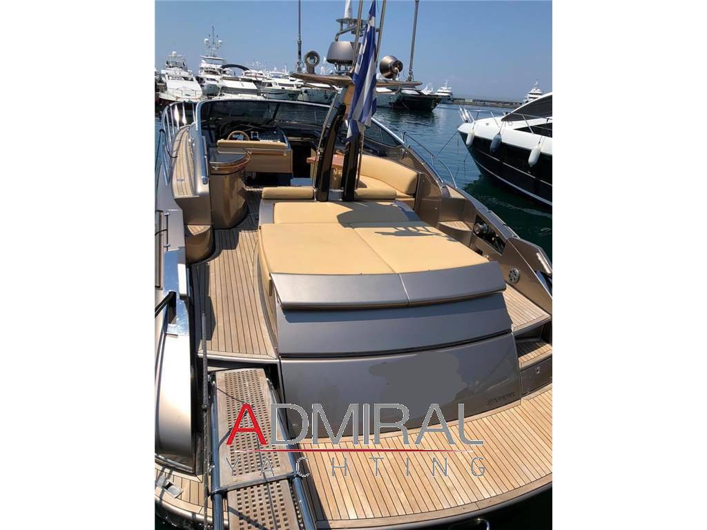 Riva 52 rivale