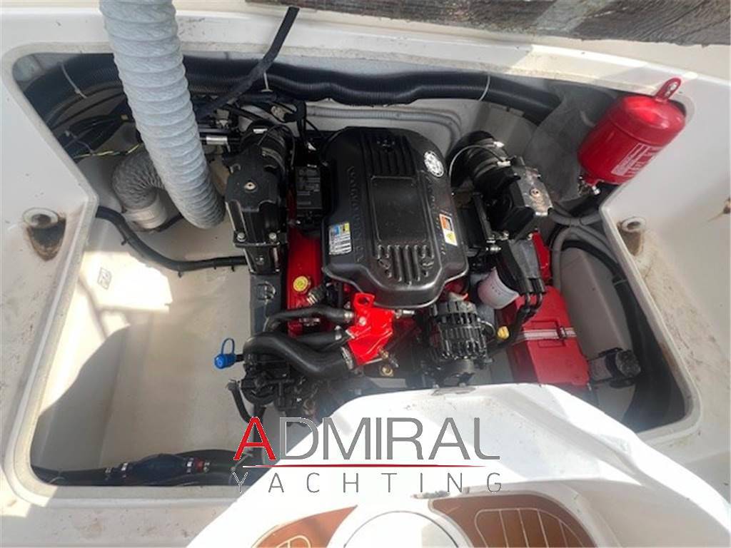 Regal marine 2450 lsc
