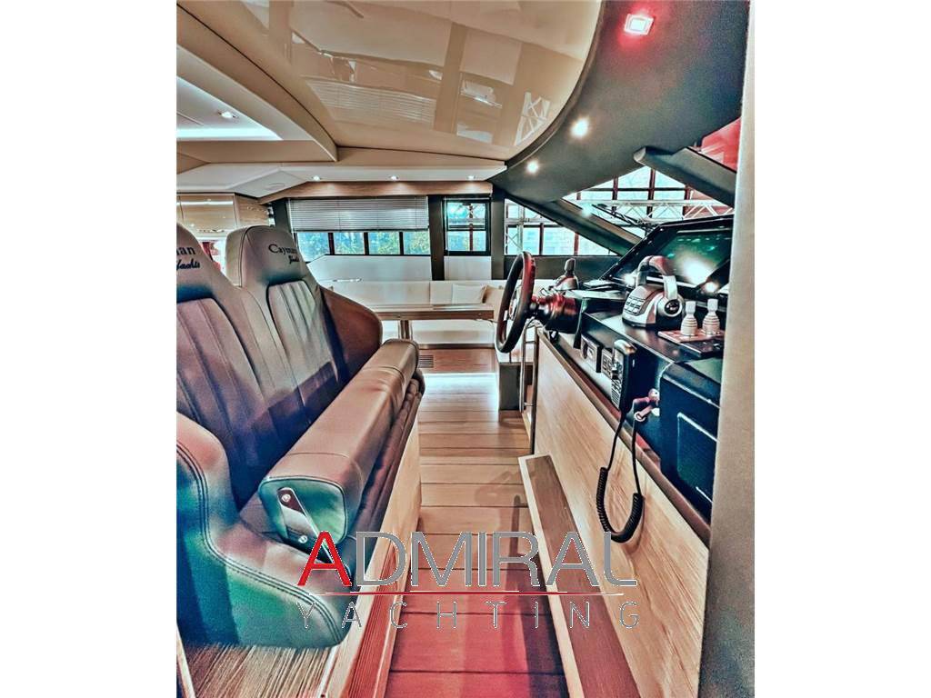Cayman yachts S600