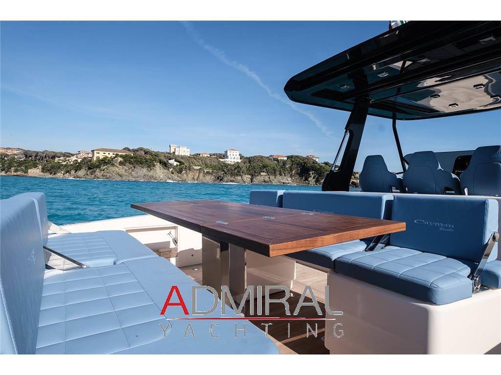 Cayman yachts 400 wa