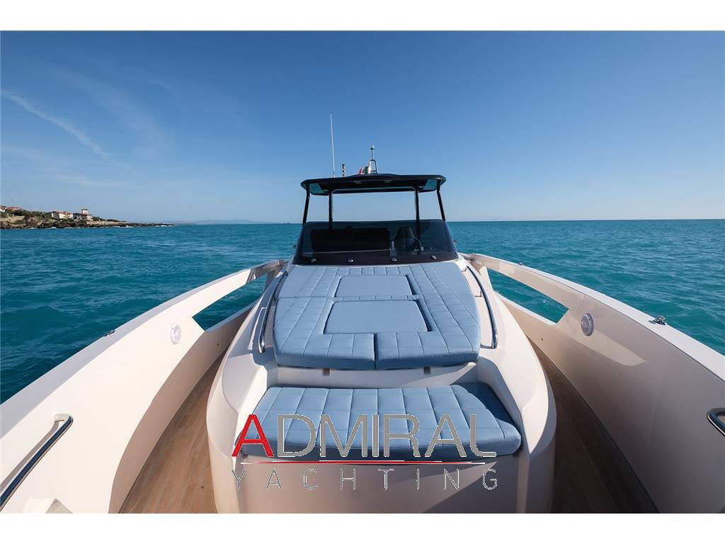 Cayman yachts 400 wa