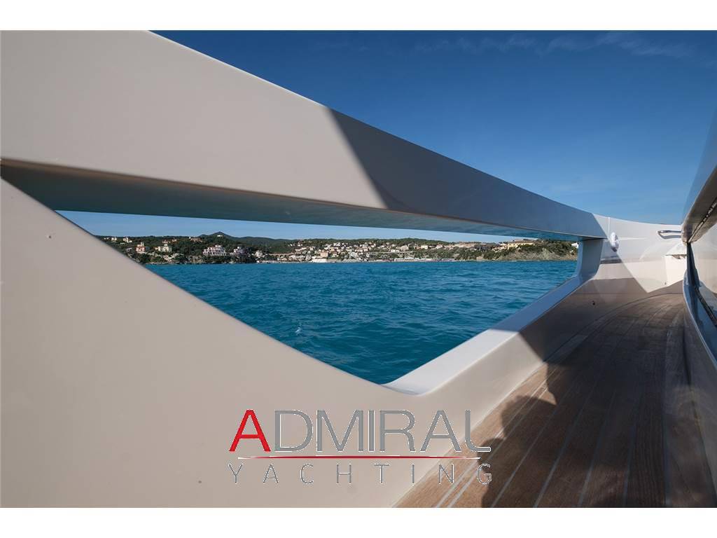 Cayman yachts 400 wa
