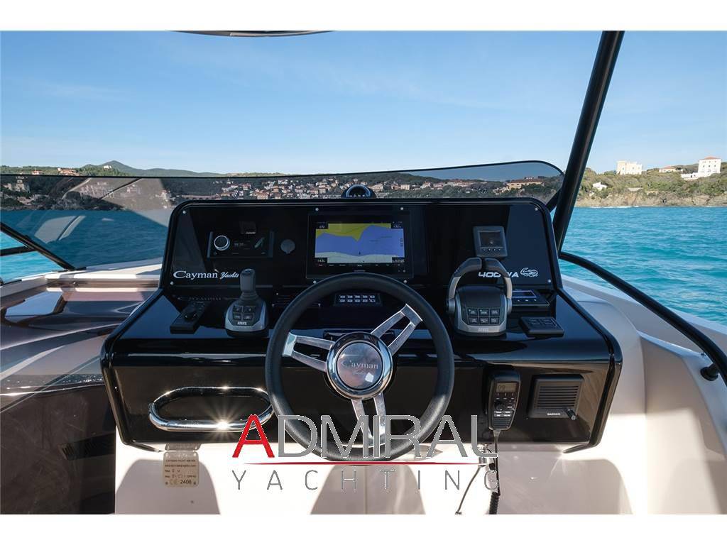 Cayman yachts 400 wa