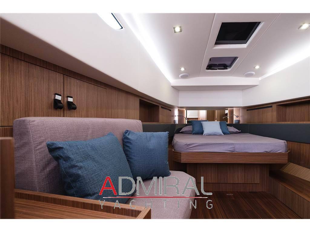 Cayman yachts 400 wa
