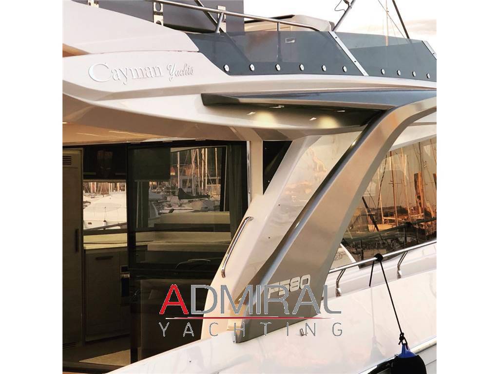 Cayman yachts F580