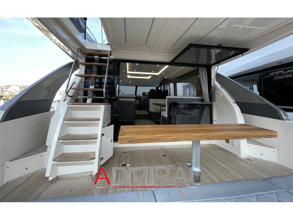Cayman yachts F580