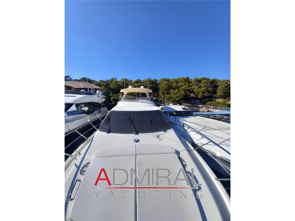 Azimut 62