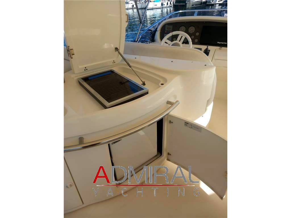 Azimut 62